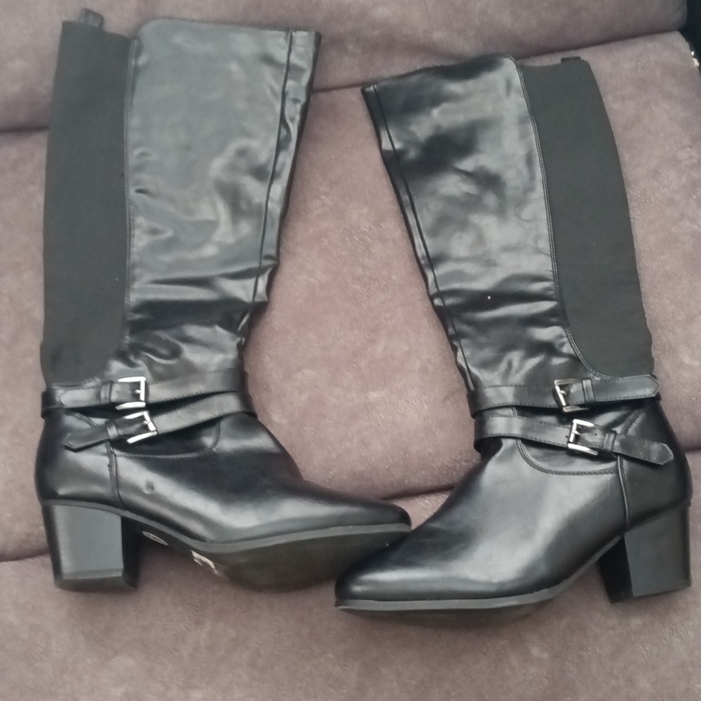 Black boots